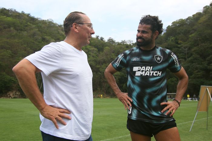 John Textor e Diego Costa no CT Lonier, no Rio de Janeiro
