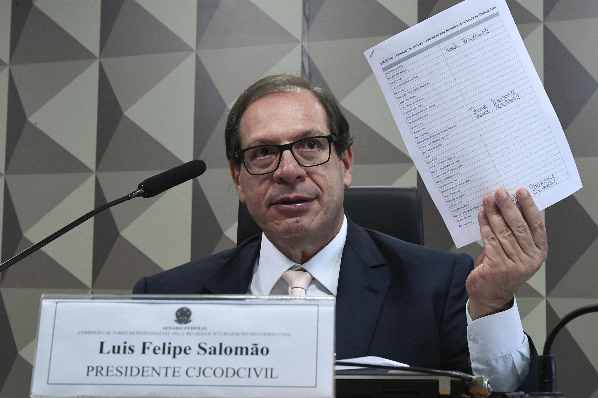 Nova gestão do STJ toma posse nesta quarta (19) com Luis Felipe Salomão na presidência