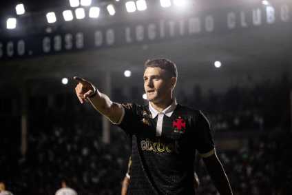Vegetti teve sua temporada mais goleadora na carreira com 23 gols, sendo dez pelo Vasco