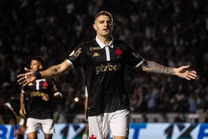 Vegetti teve sua temporada mais goleadora na carreira com 23 gols, sendo dez pelo Vasco