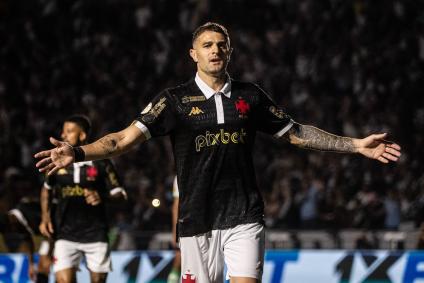 Vegetti teve sua temporada mais goleadora na carreira com 23 gols, sendo dez pelo Vasco