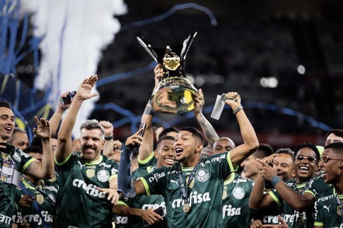 Palmeiras se sagrou campeão brasileiro 12 vezes, sendo a última em 2023