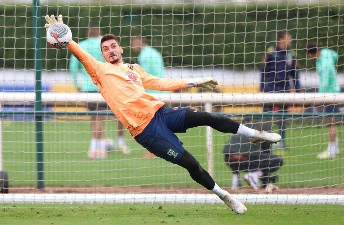 Rafael, do São Paulo, em treino da Seleção Brasileira