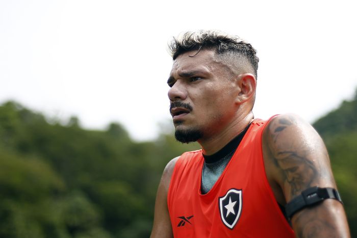 Tiquinho Soares é um dos remanescentes da campanha do Brasileirão de 2023