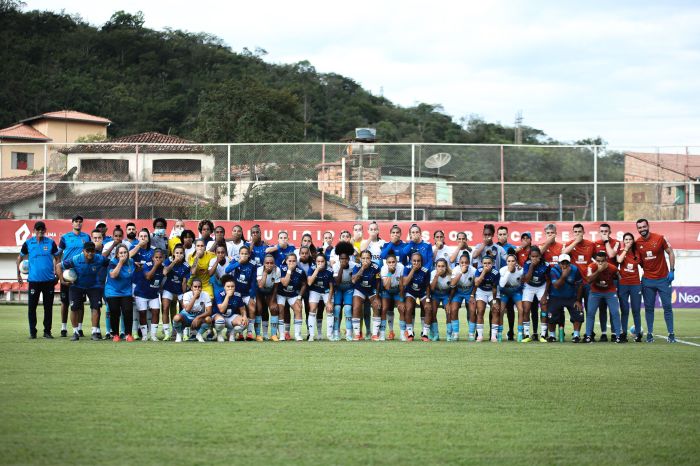 Cruzeiro e Real Brasília protestam contra a violência de gênero