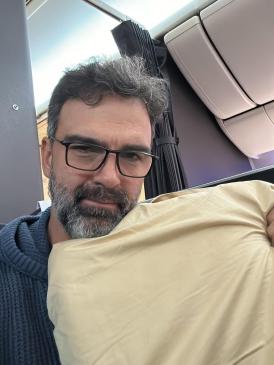 Tadeu Schmidt com novo visual
