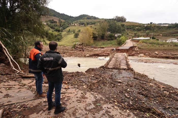  Vistoria de áreas atingidas pela enchente em Bento Gonçalves, no Rio Grande so Sul.