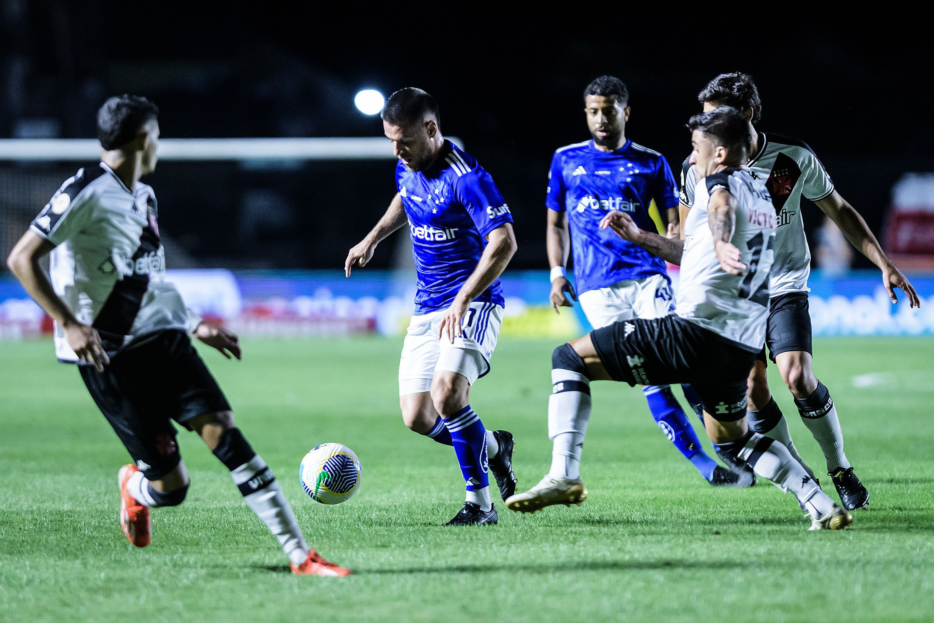 Cruzeiro x Vasco: horário e onde assistir ao vivo pelo Brasileirão
