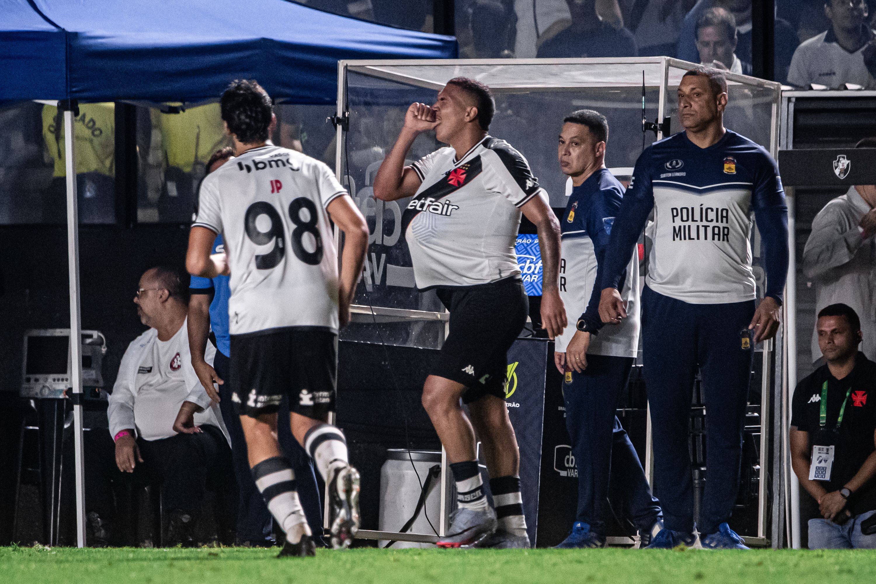 Volante do Vasco entra na mira de clubes da Europa e dos Estados Unidos