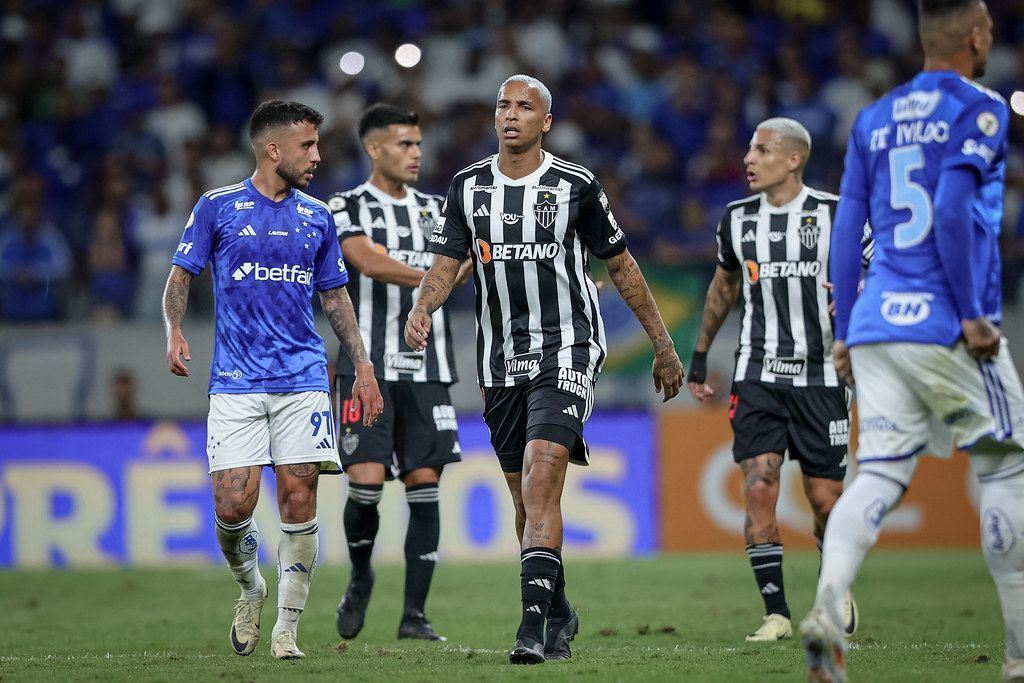 Especialista projeta aumento de patrocínios no futebol após regulação das bets