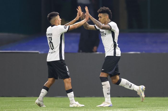 Almada e Igor Jesus são pilares do setor ofensivo do Botafogo