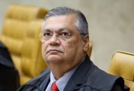 Flávio Dino pede vista e suspende julgamento que decide sobre eleição no Rio