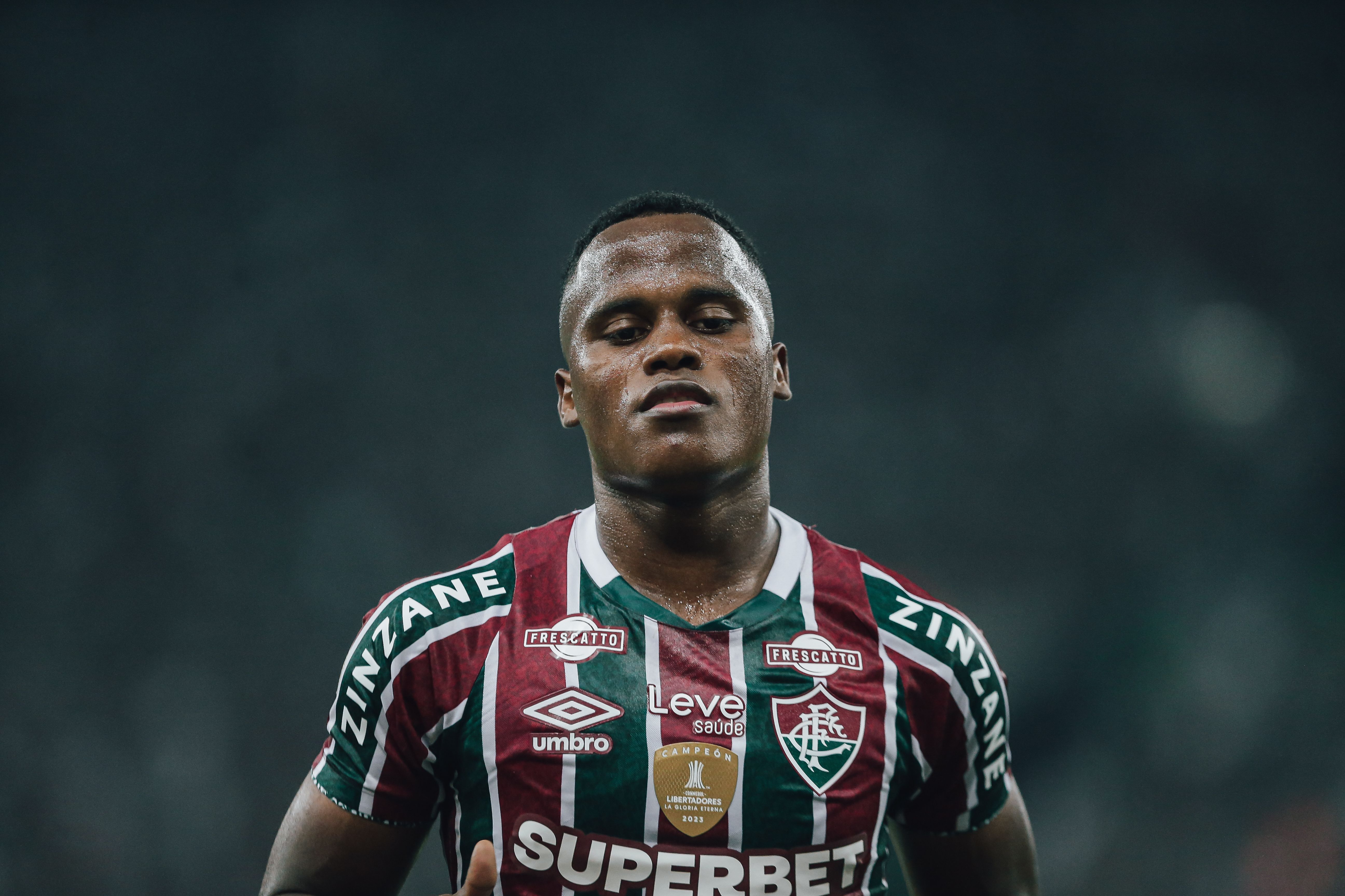 Palmeiras tem impasses para avançar em contratação de Arias, do Fluminense