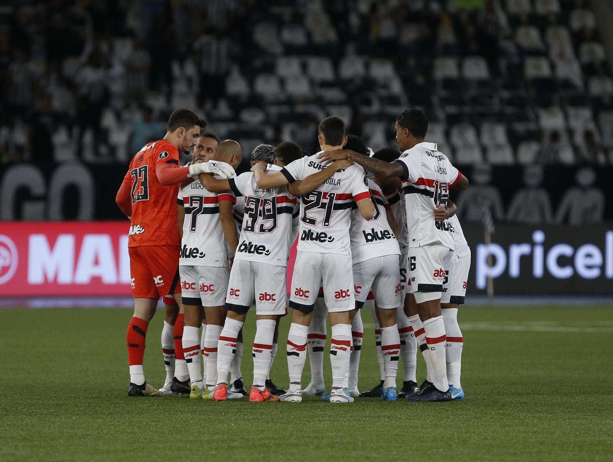 Escalação do São Paulo: Zubeldía faz troca ofensiva para jogo contra o Botafogo