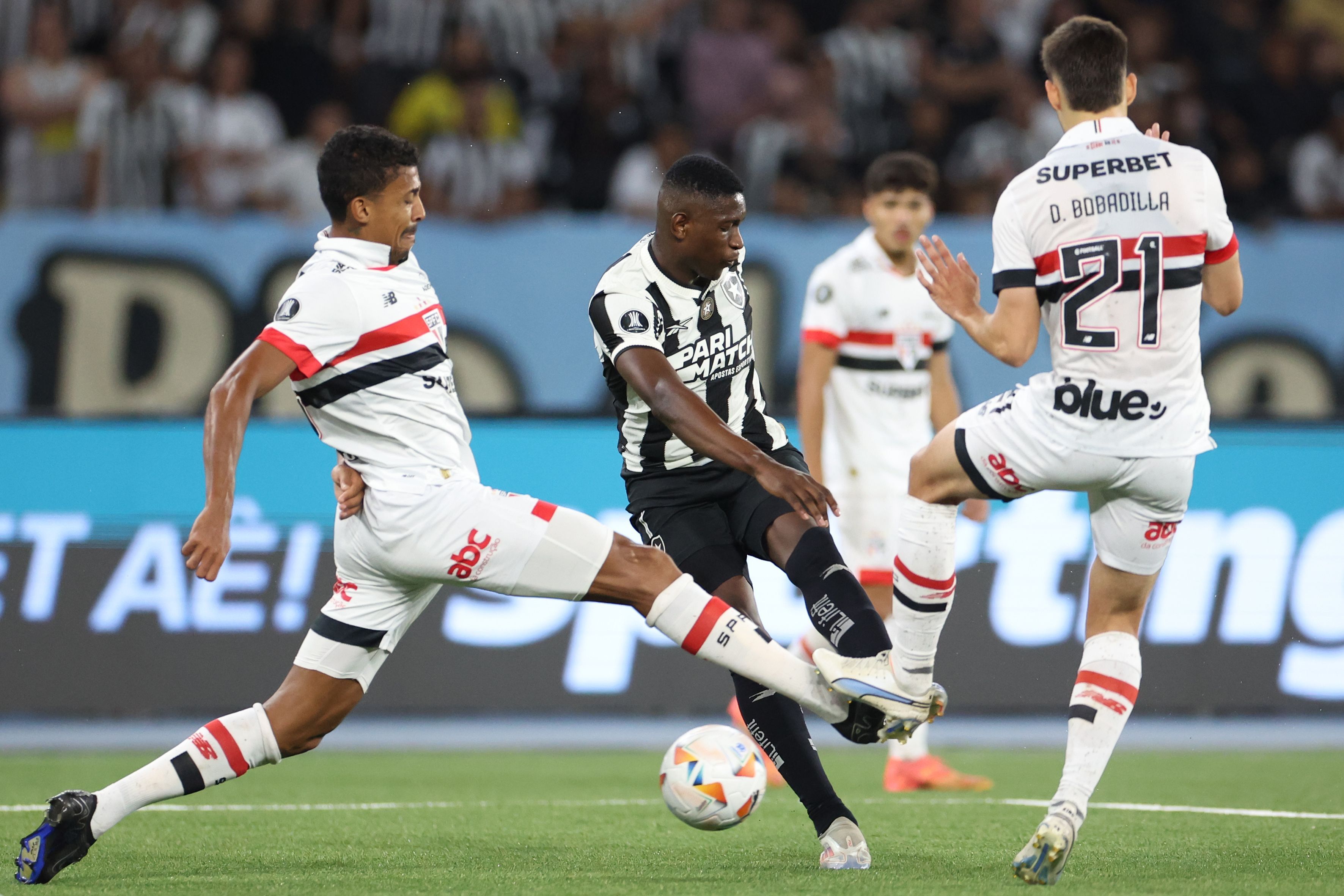 São Paulo x Botafogo: veja pendurados e suspensos para jogo da Libertadores