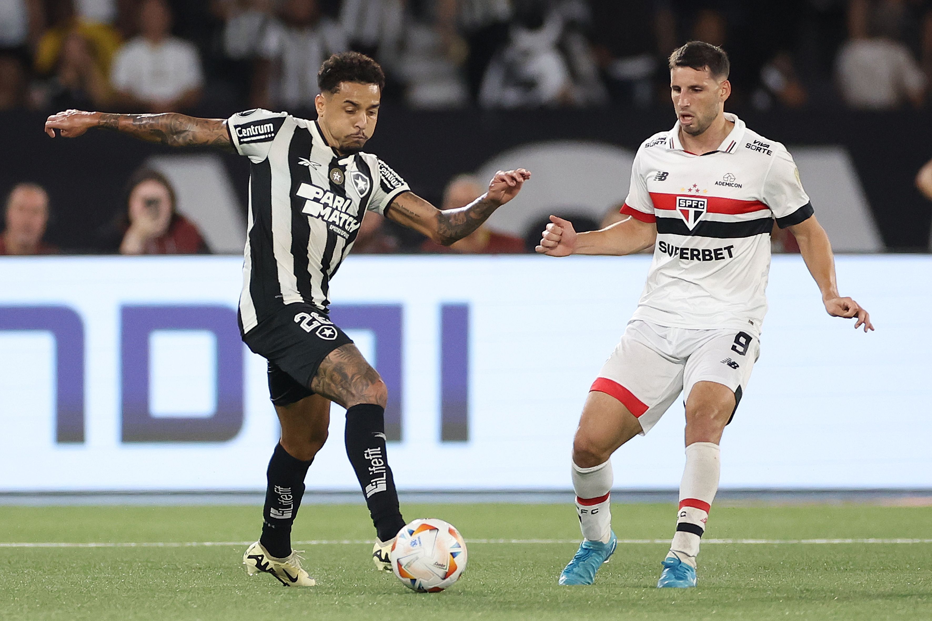 Confiantes, São Paulo e Botafogo decidem vaga na semifinal da Libertadores