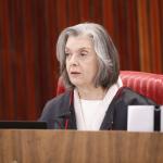 ‘Alto para os nossos padrões’, diz Cármen Lúcia sobre abstenção de 21,7 % nas eleições