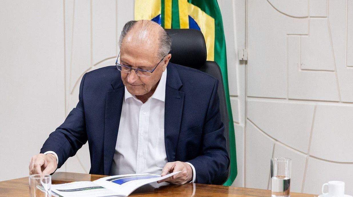 Alckmin sanciona lei que garante assistência para filhos de presos ou vítimas de violência grave
