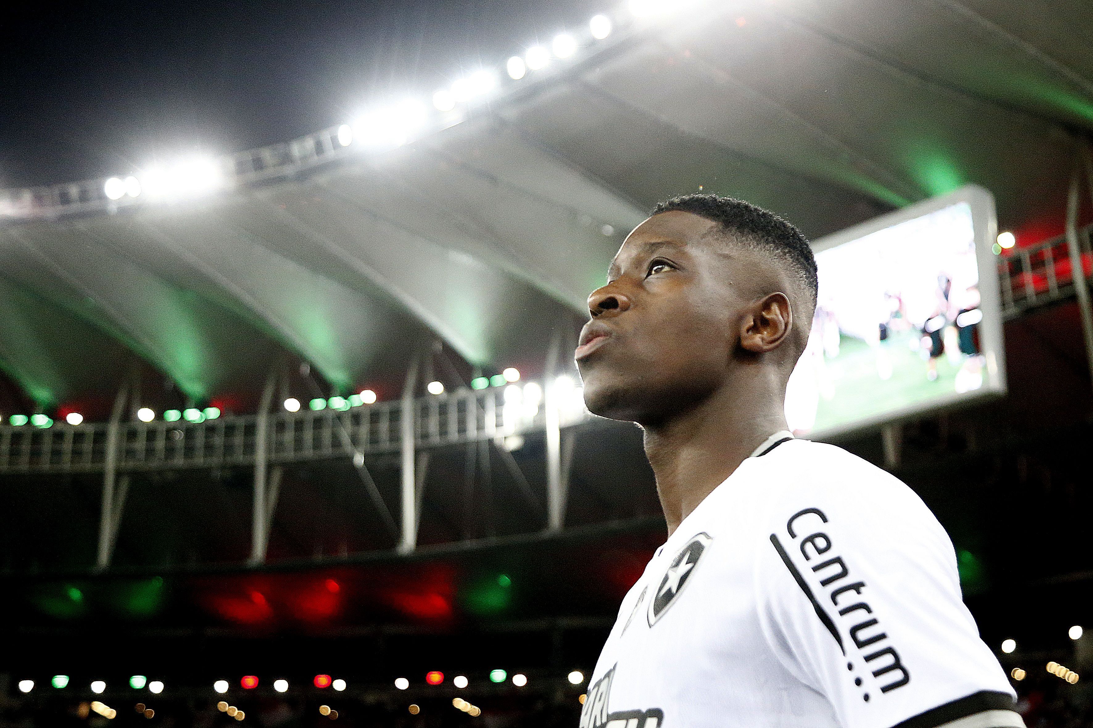 Libertadores: Botafogo desafia defesa invicta do São Paulo no Morumbis