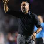 Artur Jorge se irrita com pergunta a Marlon Freitas após classificação do Botafogo
