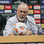 Mano Menezes é sincero ao analisar eliminação do Fluminense na Libertadores