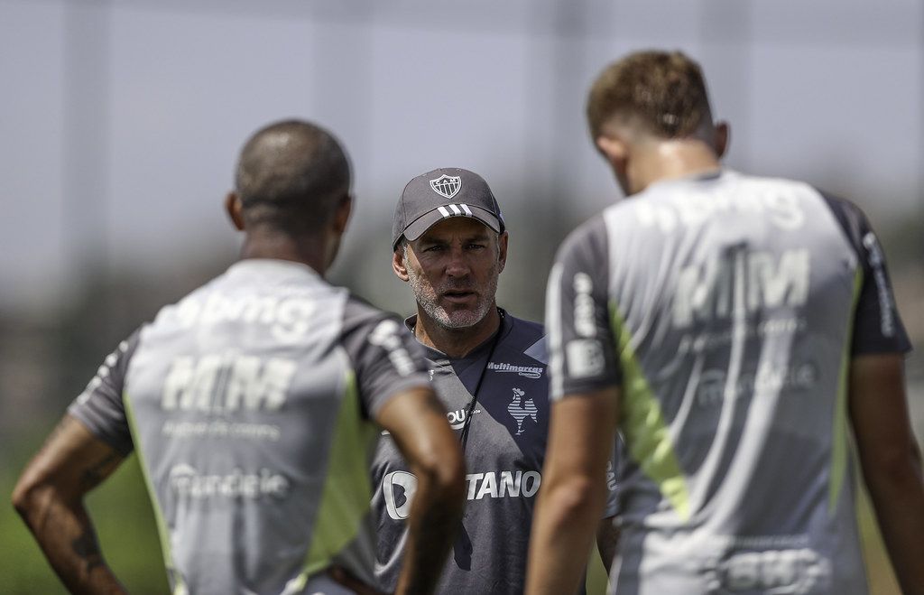 Escalação do Atlético: Milito terá time alternativo para enfrentar o Palmeiras