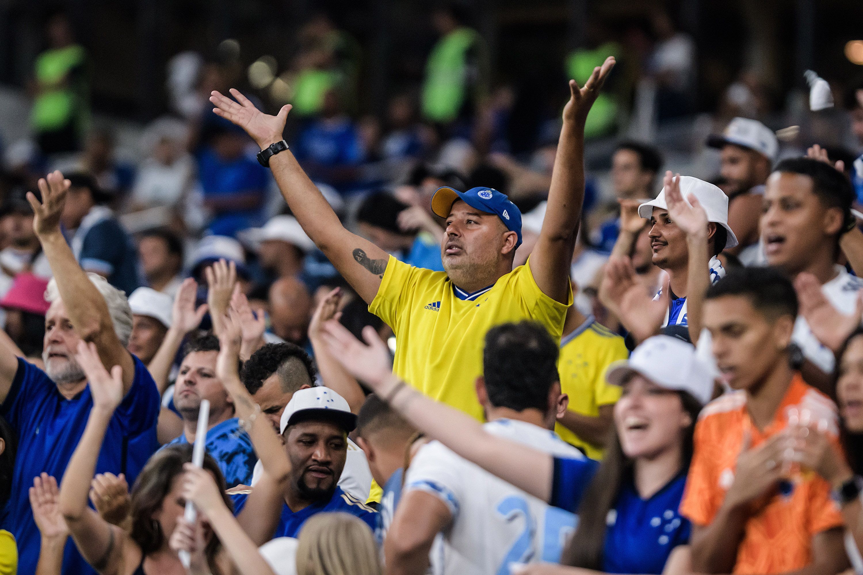 Vai lotar? Cruzeiro divulga primeira parcial de ingressos para duelo com o Vasco