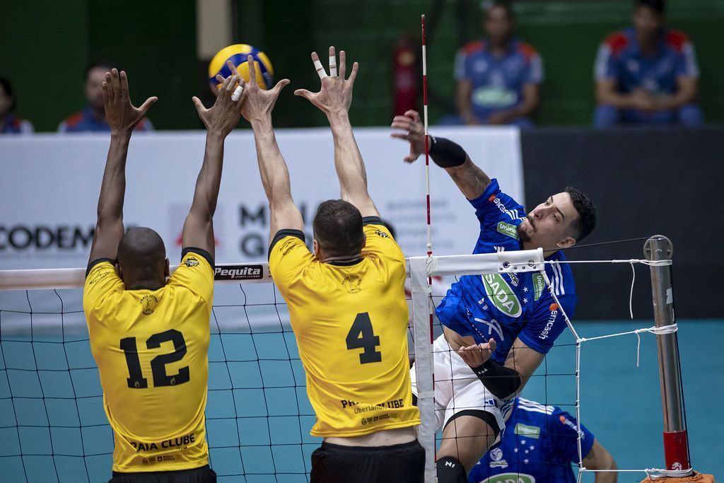 Vôlei: Sada Cruzeiro enfrenta Praia Clube em busca de manter hegemonia estadual