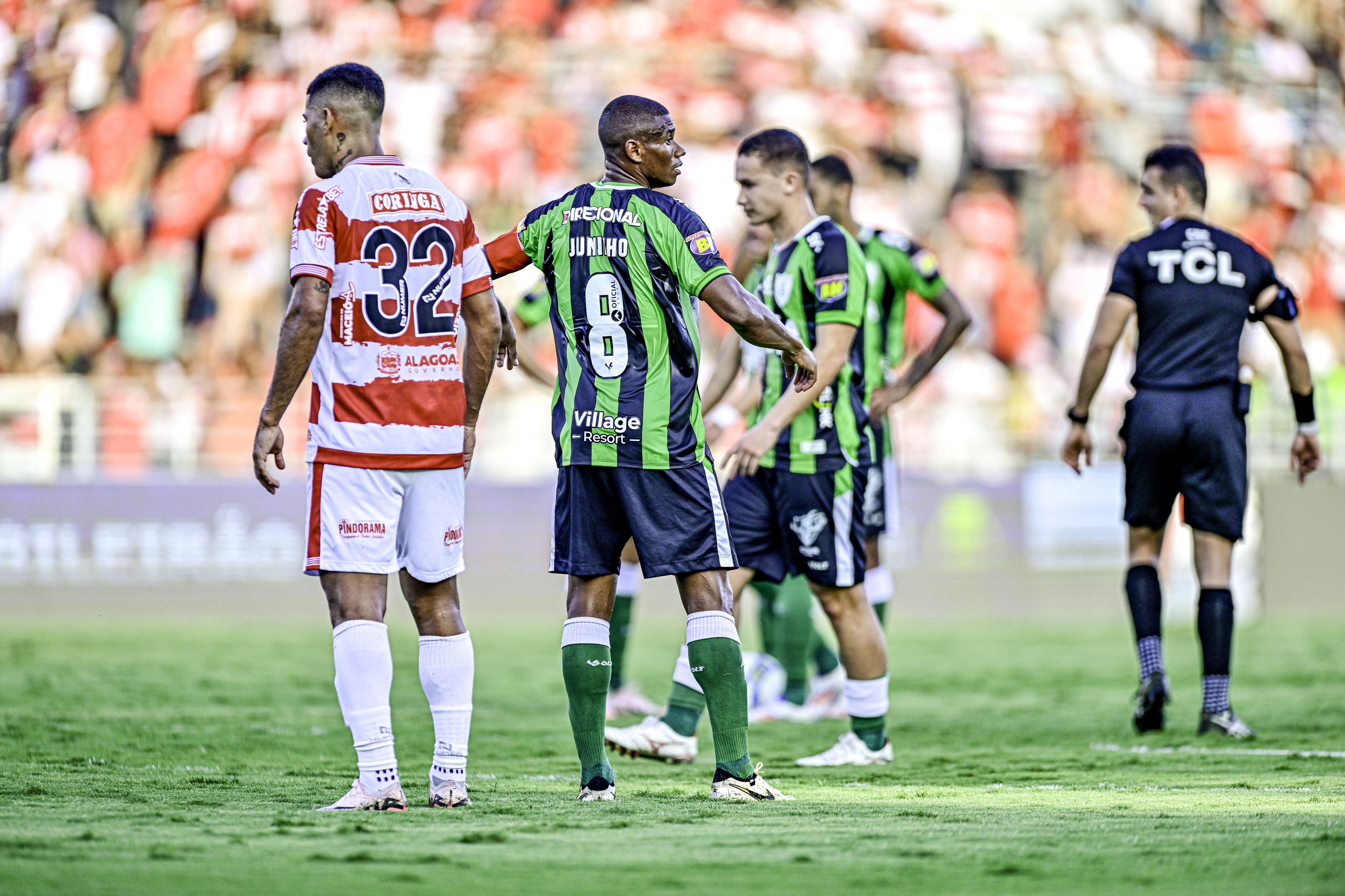 Elias falha, América perde para o CRB e desperdiça chance de entrar no G4 da Série B