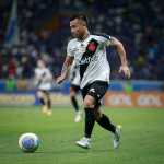 Gringos disputam posição de titular no Vasco para jogo contra o Atlético