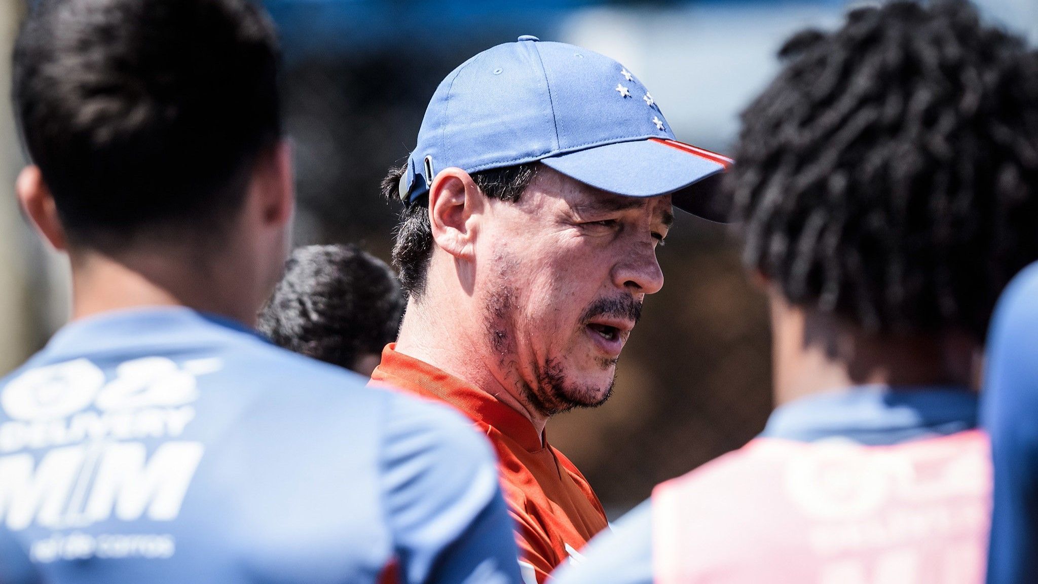 Titular do Cruzeiro revela qual a principal diferença entre Diniz e Seabra
