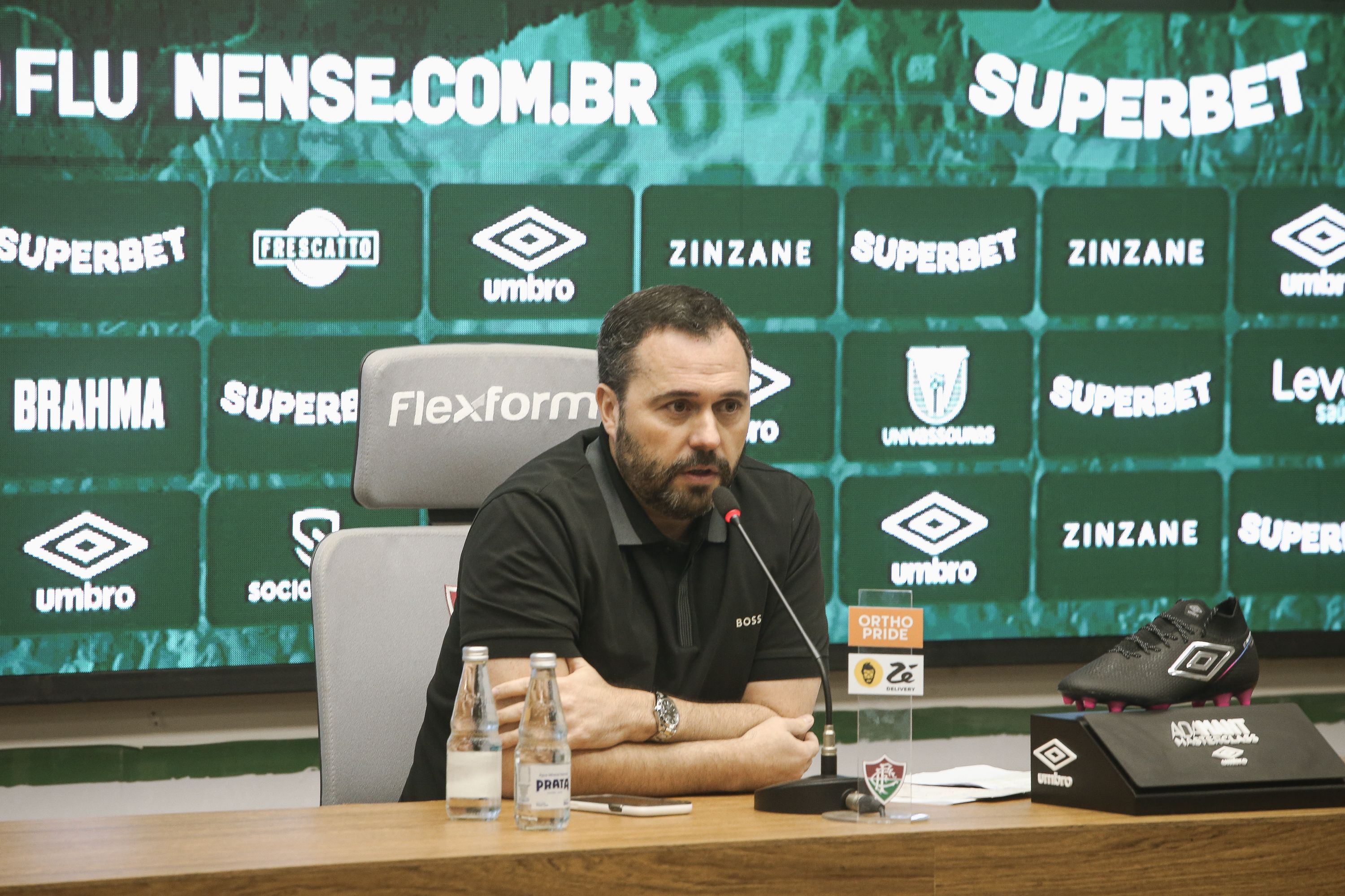Presidente do Fluminense dispara contra arbitragem: ‘Isso é má intenção’