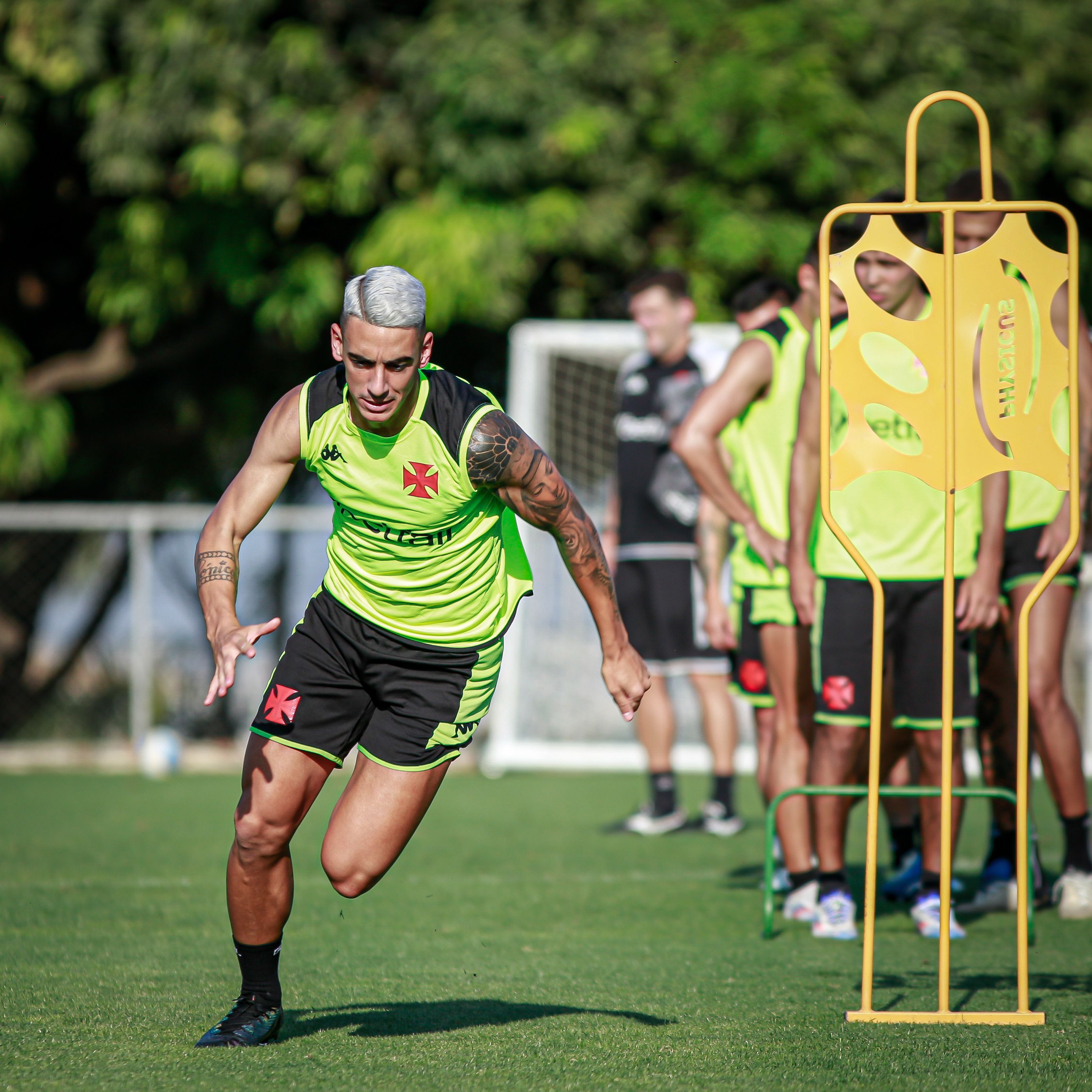 Escalação do Vasco: Rafael Paiva surpreende no ataque para duelo contra o Atlético