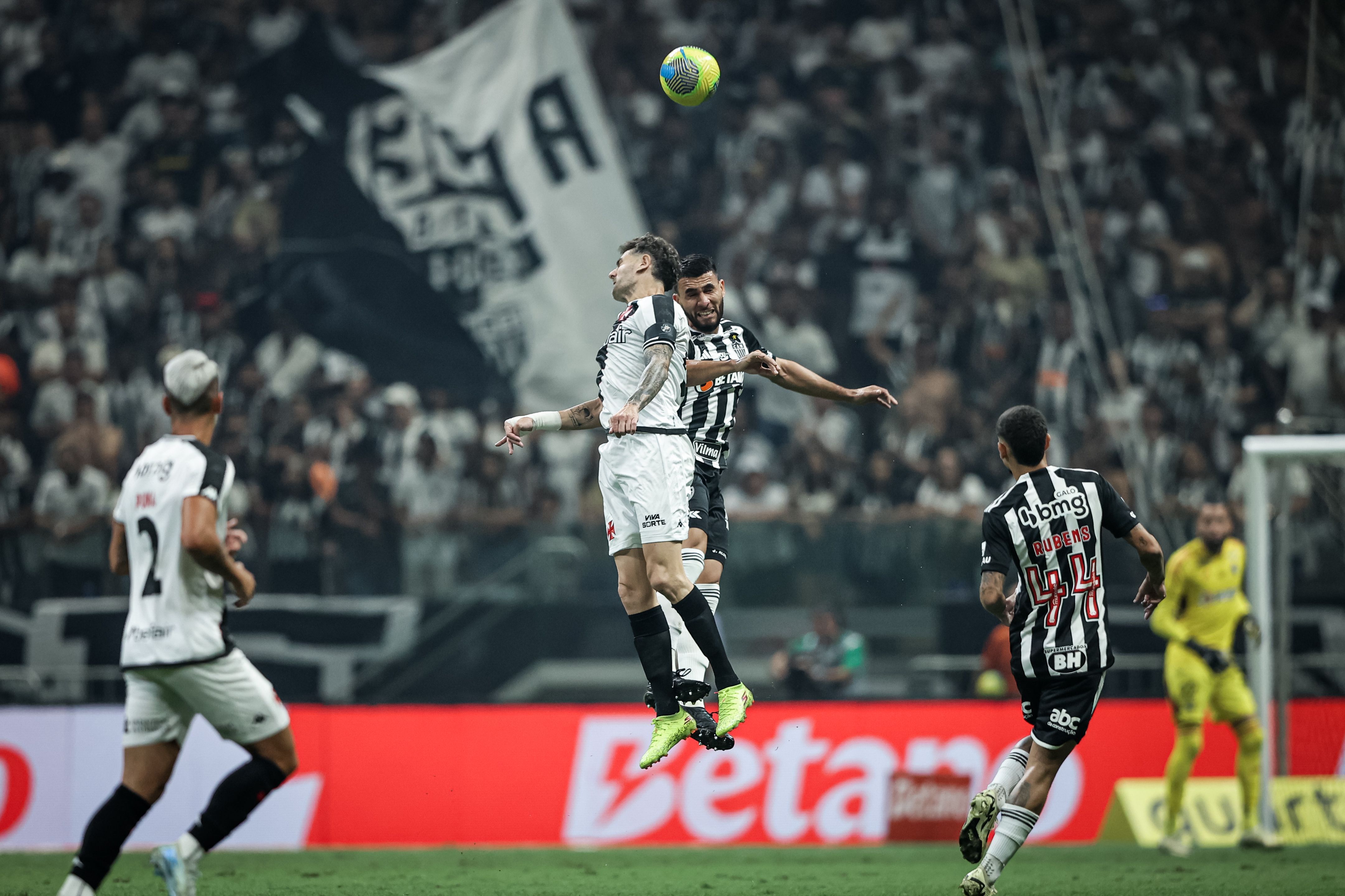 Vasco aguardará apenas decisão do STJD sobre semifinal da Copa do Brasil