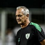 Lisca revela conversa com destaque da base do América e projeta futuro de jogador