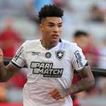 Artur Jorge, do Botafogo, rasga elogios para atacante convocado para Seleção