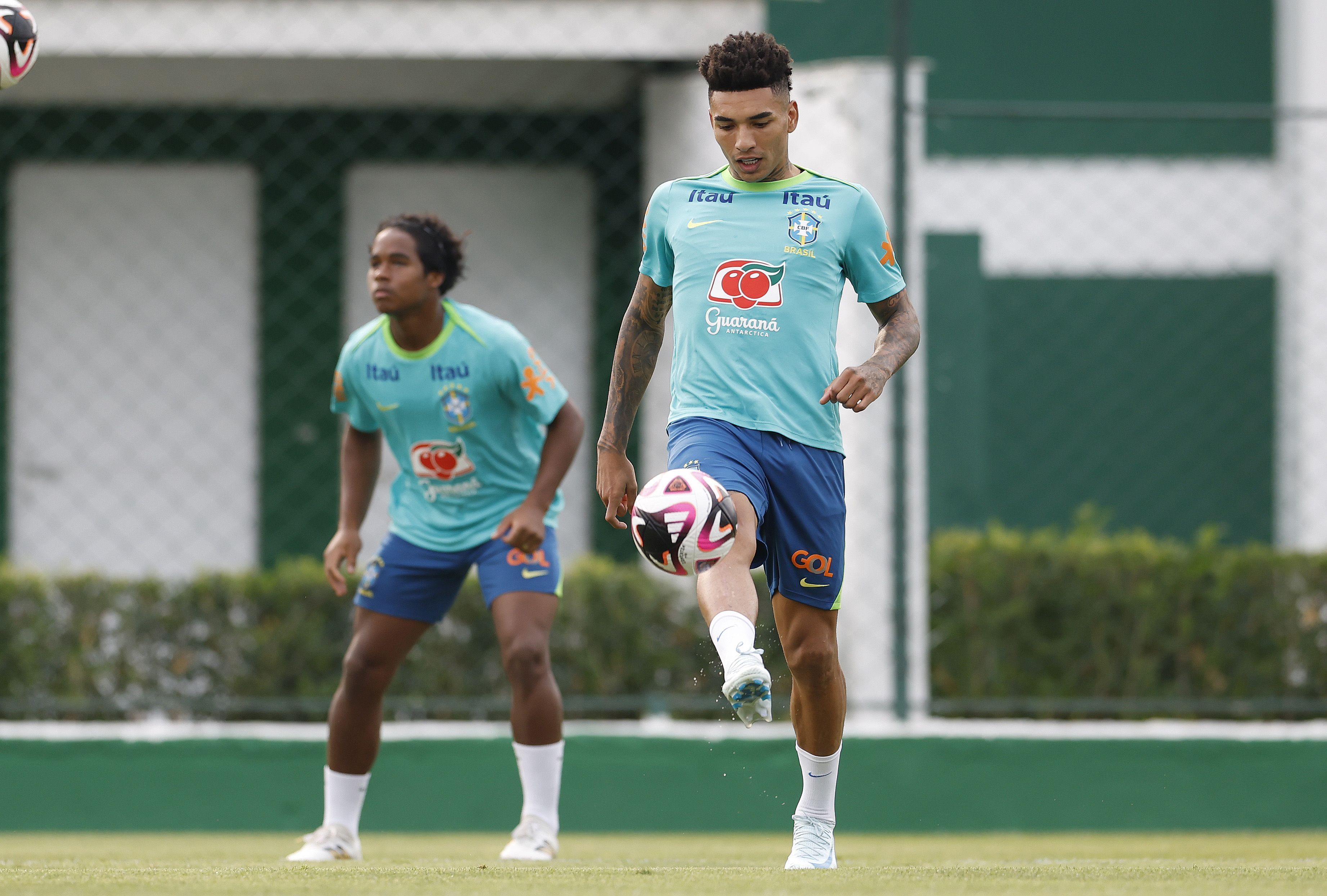 Igor Jesus vai tentar se igualar a Neymar, Gabriel Jesus e Luis Fabiano na Seleção; entenda