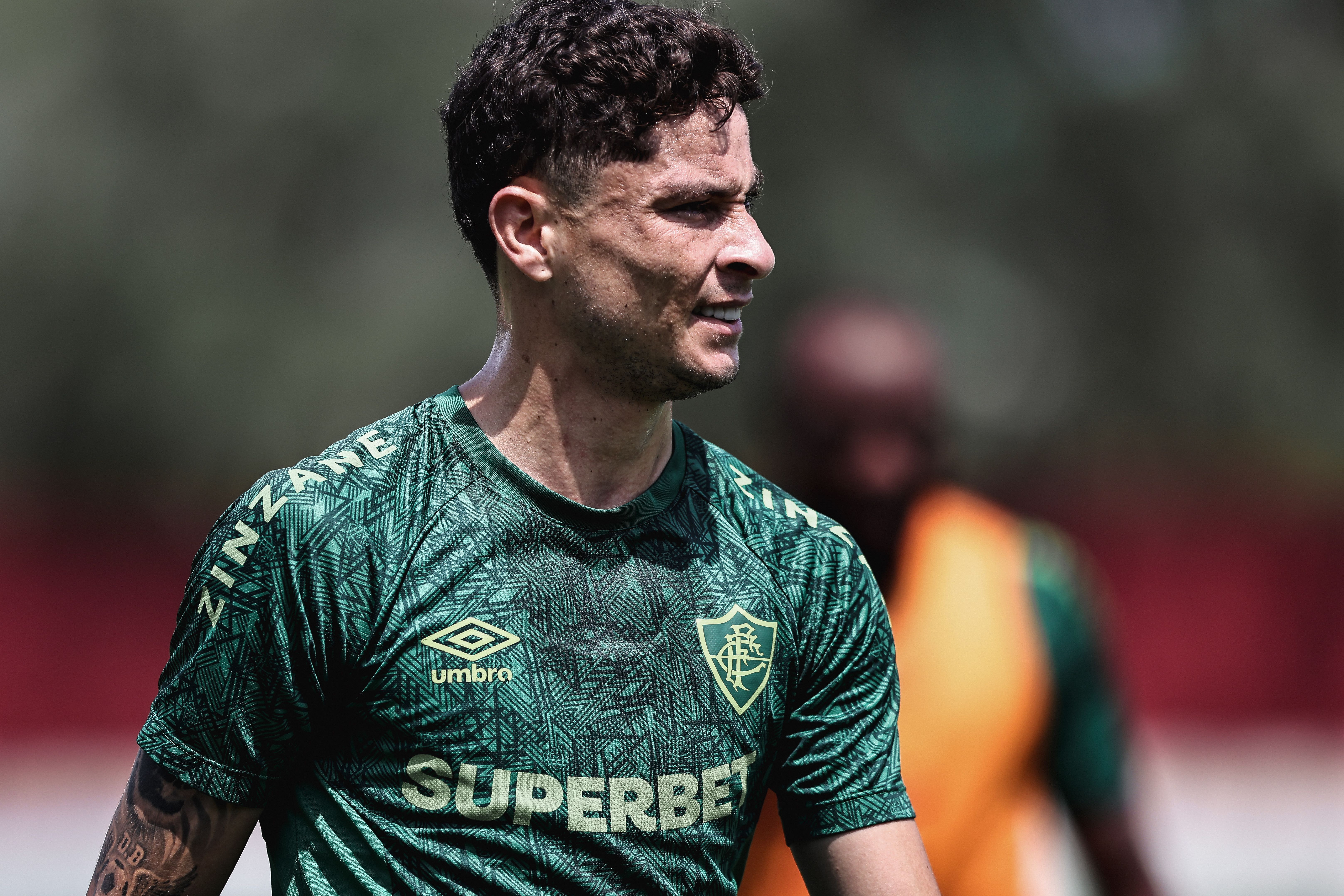Veja como está a disputa por vagas entre os titulares no Fluminense no clássico