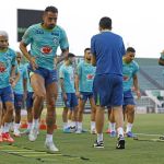 Escalação da Seleção: Dorival deve sacar 'medalhão' para enfrentar o Peru