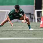 Nonato, do Fluminense, volta a treinar com proteção extra no rosto