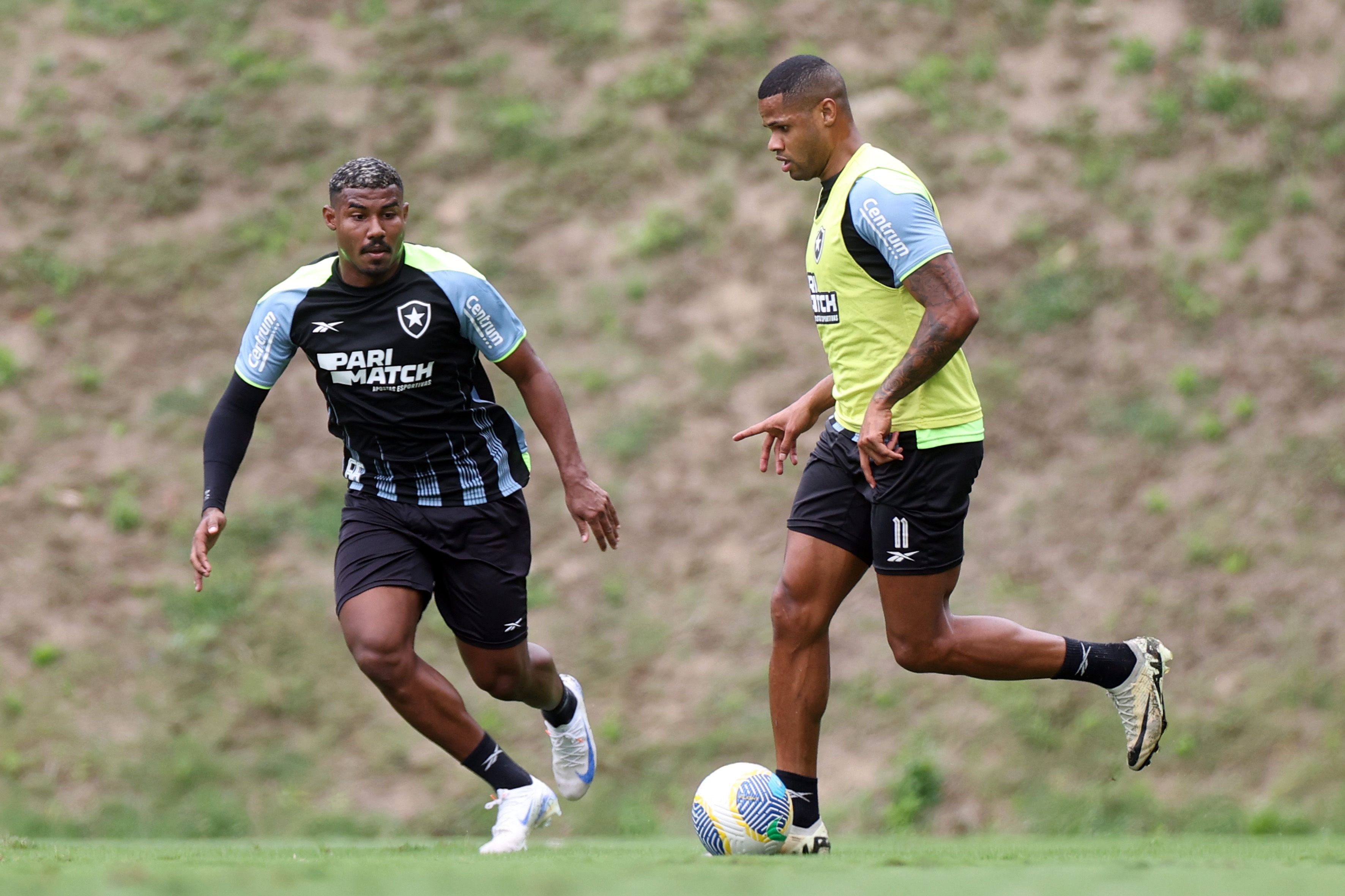 Na volta da Data Fifa, Botafogo vive expectativa por 'reforços caseiros'