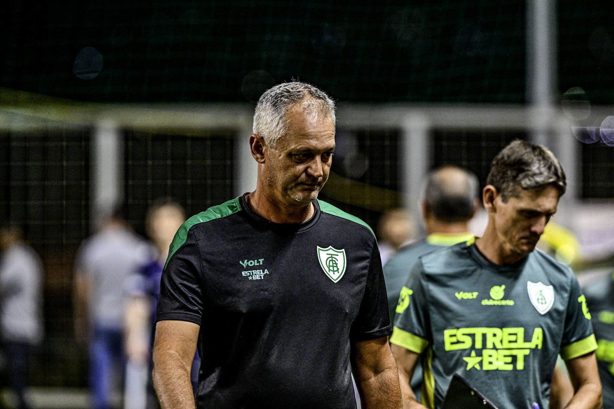 Lisca abre o jogo sobre mental do América e revela ‘inspiração’ em Milito, do Atlético