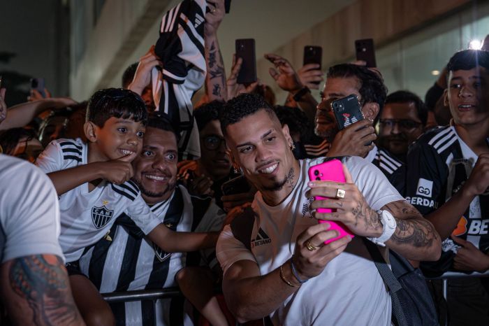Paulinho é uma das novidades do Galo contra o Vasco