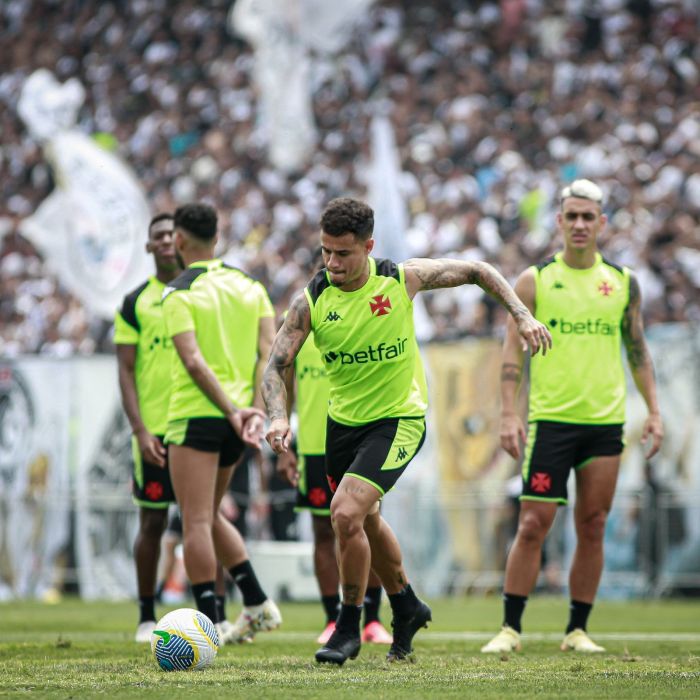 Coutinho deverá ganhar vaga de titular na armação