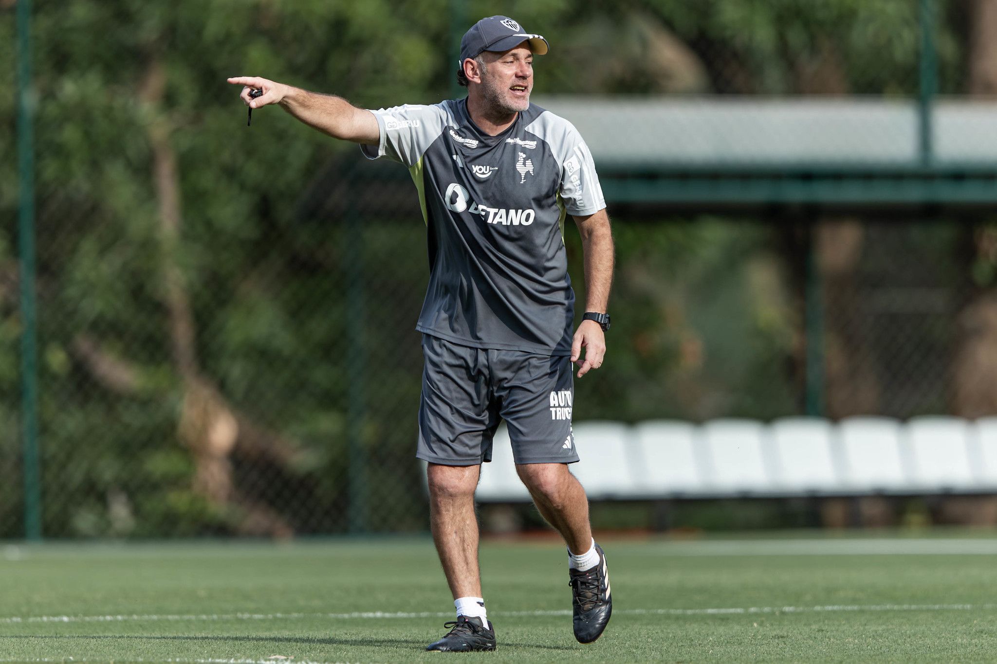 Escalação do Atlético: Milito usará reservas para duelo com o Juventude