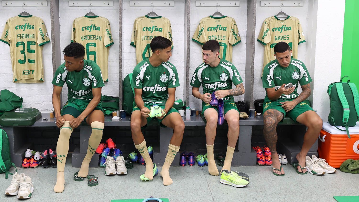 Empresário projeta venda de joia do Palmeiras para o futebol europeu