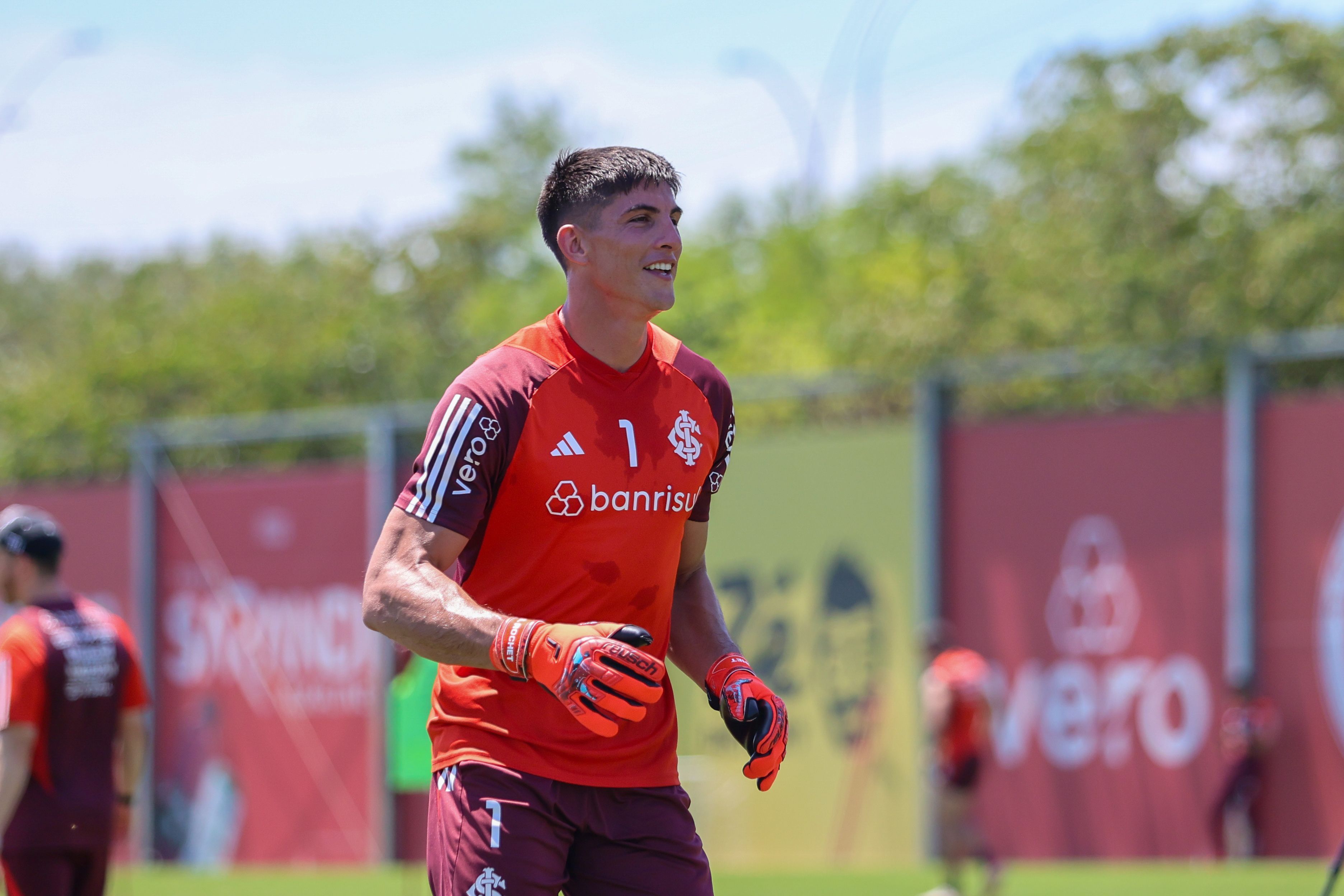 Goleiro do Inter elege atacante do Atlético como 'mais difícil' de enfrentar