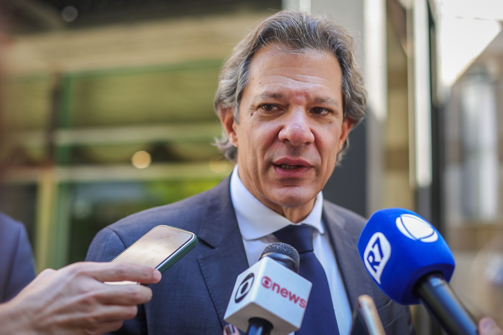 ‘O dia amanheceu mais tenso’, diz Haddad sobre vitória de Trump nos EUA
