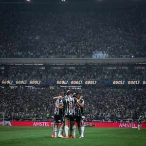 A irlandesa visitou o estádio do Atlético na vitória por 2 a 0 sobre o América