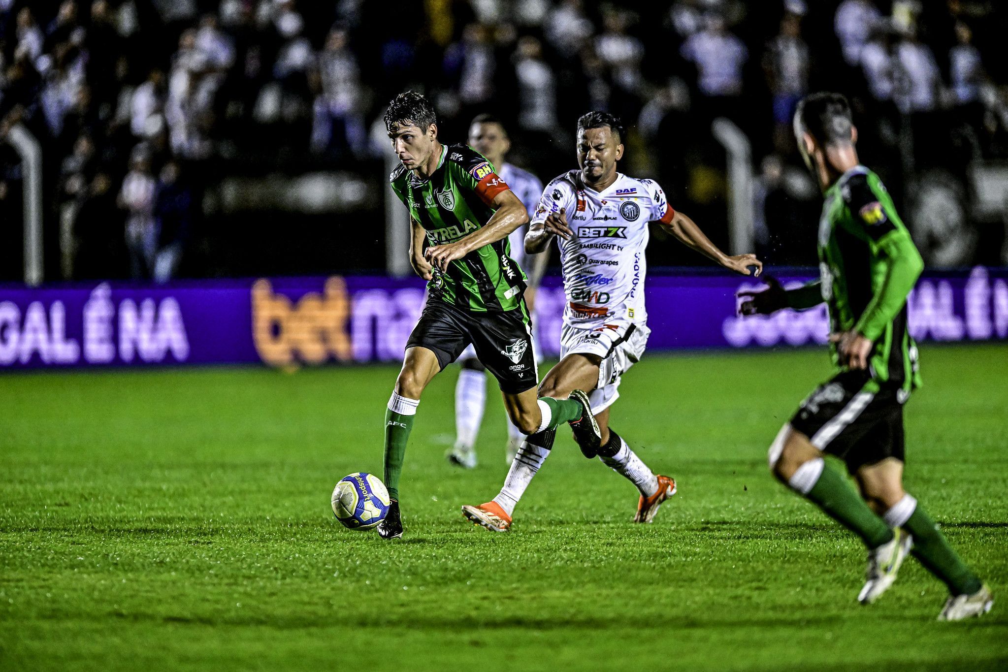 América perde para o Operário e se complica em briga pelo acesso na Série B